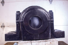 Load image into Gallery viewer, NSK SAF 632 PILLOW BLOCK BEARING HOUSING 4 BOLT SPLIT