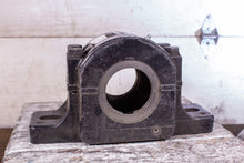 Load image into Gallery viewer, Rexnord PLB6843R Pillow Block Roller Bearing Housing