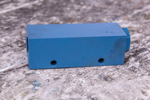 Load image into Gallery viewer, Parker H4121-1/4S2-6-40 HYDRAULIC CHECK VALVE