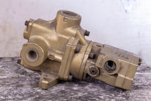 Load image into Gallery viewer, Ross Controls 2776B4001 Valve