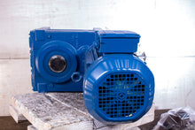 Load image into Gallery viewer, Sew-Eurodrive FA77/G DRN100LM4 87.8424461301.0001.24.10 Gearmotor