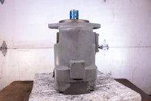 Load image into Gallery viewer, Oilgear PVWH60LSAYCNSN Oil Pump