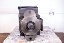 Load image into Gallery viewer, Parker Hydraulic Pump T67DBB B42 B14 B06 3L00 B100 054-48502-0