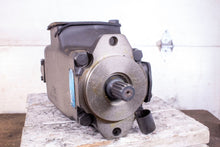 Load image into Gallery viewer, Parker Hydraulic Pump T67DBB B42 B14 B06 3L00 B100 054-48502-0