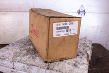 Load image into Gallery viewer, Danfoss Char-Lynn 104-1496-006 Hydraulic Motor