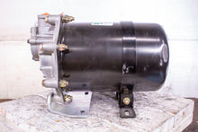 Load image into Gallery viewer, Bendix AD-9 Air Dryer