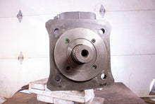 Load image into Gallery viewer, Parker Sunsource PV270RIL1T1NUFGX5888 21-31-81595 Hydraulic Double Pump