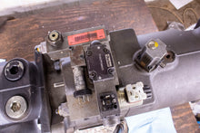 Load image into Gallery viewer, Parker Sunsource PV270RIL1T1NUFGX5888 21-31-81595 Hydraulic Double Pump