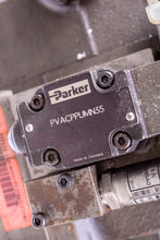 Load image into Gallery viewer, Parker Sunsource PV270RIL1T1NUFGX5888 21-31-81595 Hydraulic Double Pump