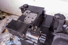 Load image into Gallery viewer, Parker Sunsource PV270RIL1T1NUFGX5888 21-31-81595 Hydraulic Double Pump