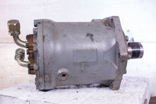 Load image into Gallery viewer, Dowmax Eaton ME300-KE Hydraulic Motor