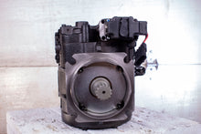 Load image into Gallery viewer, Danfoss 9622470 Hydraulic Pump 90-L-100-KP-1-NN-60-R-3-S1-E-03-GBA-38-38-24