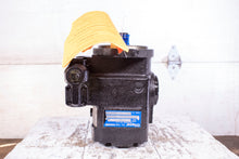 Load image into Gallery viewer, Oilgear PVWJ-022-A1UV-RSAC-P-1NN/FNN-0116 L724395-116 Hydraulic Pump