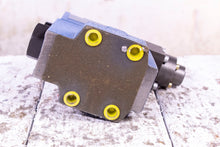 Load image into Gallery viewer, Rexroth R978913394 DRE10-52/200YG24K4V/12 Directional Spool Valve