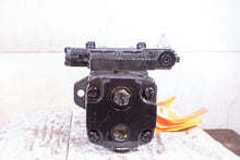 Load image into Gallery viewer, Oilgear PVWJ-022-A1UV-RSAC-P-1NN/FNN-0116 L724395-116 Hydraulic Pump