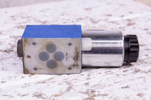 Load image into Gallery viewer, Rexroth R900561274 4WE 6 D62/EG24N9K4 DIRECTIONAL SOLENOID VALVE