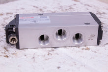 Load image into Gallery viewer, Rexroth 5711000100 Air-Pilot Pneumatic valve