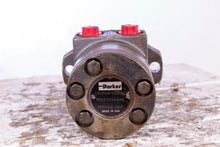 Load image into Gallery viewer, Parker TB0050AP090AAAB Hydraulic Motor