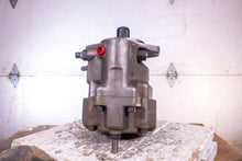 Load image into Gallery viewer, Parker PAVC65L4213 Hydraulic Piston Pump