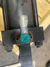 Load image into Gallery viewer, Valmet CYLINDER HYDRAULIC APL3045539 4.OIN Bore X 44.5IN stroke