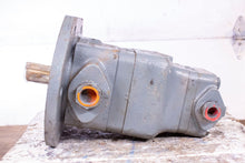 Load image into Gallery viewer, vickers v3235 24 AA10 S 214 Hydraulic Pump