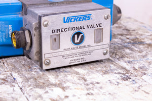 Vickers 02-119614 PA5DG4S4LW 012N 60 Directional Valve