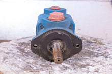 Load image into Gallery viewer, Eaton Vickers V20 1P8P 1C11 372639-3 151207RM1021 Vane Pump