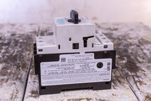 Load image into Gallery viewer, SIEMENS 3RV1021-1DA10 MOLDED CASE CIRCUIT BREAKER