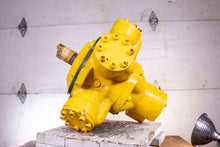 Load image into Gallery viewer, KYB Hydrostar MRH-80 EW-2 Hydraulic Radial Piston Motor