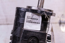 Load image into Gallery viewer, Danfoss Hydraulic Pump 83031862