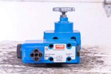 Load image into Gallery viewer, Vickers Directional Valve DG4V30BMUB660 ECT506F0BMUB621TB Pressure Relief Valve