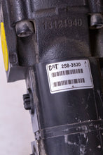 Load image into Gallery viewer, Cat 258-3520 Hydraulic Pump 31cc Gear Pump