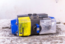 Load image into Gallery viewer, Deltorq 065-DA-00 PNUEMATIC RACK &amp; PINION ACTUATOR