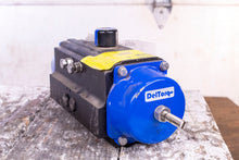 Load image into Gallery viewer, Deltorq 085-DA-00 Pneumatic Actuator