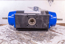 Load image into Gallery viewer, Deltorq 085-DA-00 Pneumatic Actuator