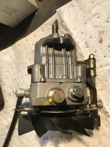 Sauer Hydro-Gear PK-3HCC-GY1C-XXXX Pump Right side