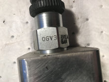 Load image into Gallery viewer, Sun Hydraulics BBD 01H3-A2 0GV3 RVEA KAN Valve and Valve Body