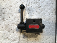 Load image into Gallery viewer, Parker Directional Control Valve D3L1C