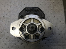 Load image into Gallery viewer, SAUER DANFOSS Hydraulic gear pump SNp3/44 D SC07  aw07/58