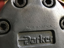 Load image into Gallery viewer, Parker PZG3A-2-5-2 gear pump