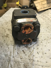 Load image into Gallery viewer, Commercial Intertech M20A894JEAF20-12587 Pump parker 308 5020 004
