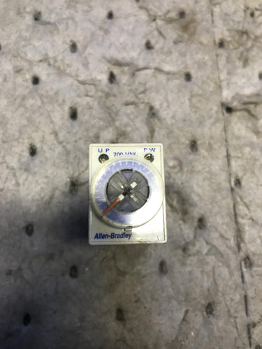 Allen Bradley 700-HNC44AZ11 MINI PLUG-IN TIMING RELAY