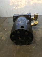 Load image into Gallery viewer, Parker Hydraulic Motor TG0280LS081AAKR