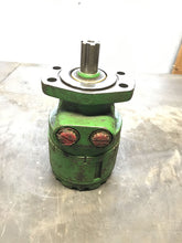Load image into Gallery viewer, White Hydraulics RE3208020BA4 Hydraulic Motor
