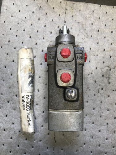 char-lynn directional control valve 6011085002 1500 IV 2000