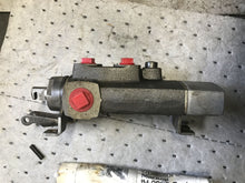Load image into Gallery viewer, char-lynn directional control valve 6011085002 1500 IV 2000