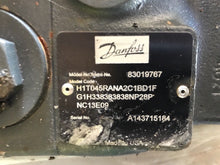 Load image into Gallery viewer, Sauer Danfoss JCB Hydraulic Tandem Variable Displacement Pump CW 332/X5768