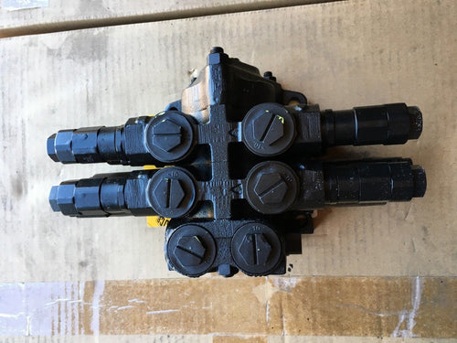 JCB 25 223674 2 Spool Valve j 09 d 859 5000 b867 25/223674 25-223674