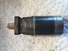 Load image into Gallery viewer, Ross Hydraulic pump Torqmotor  011 95 MG390