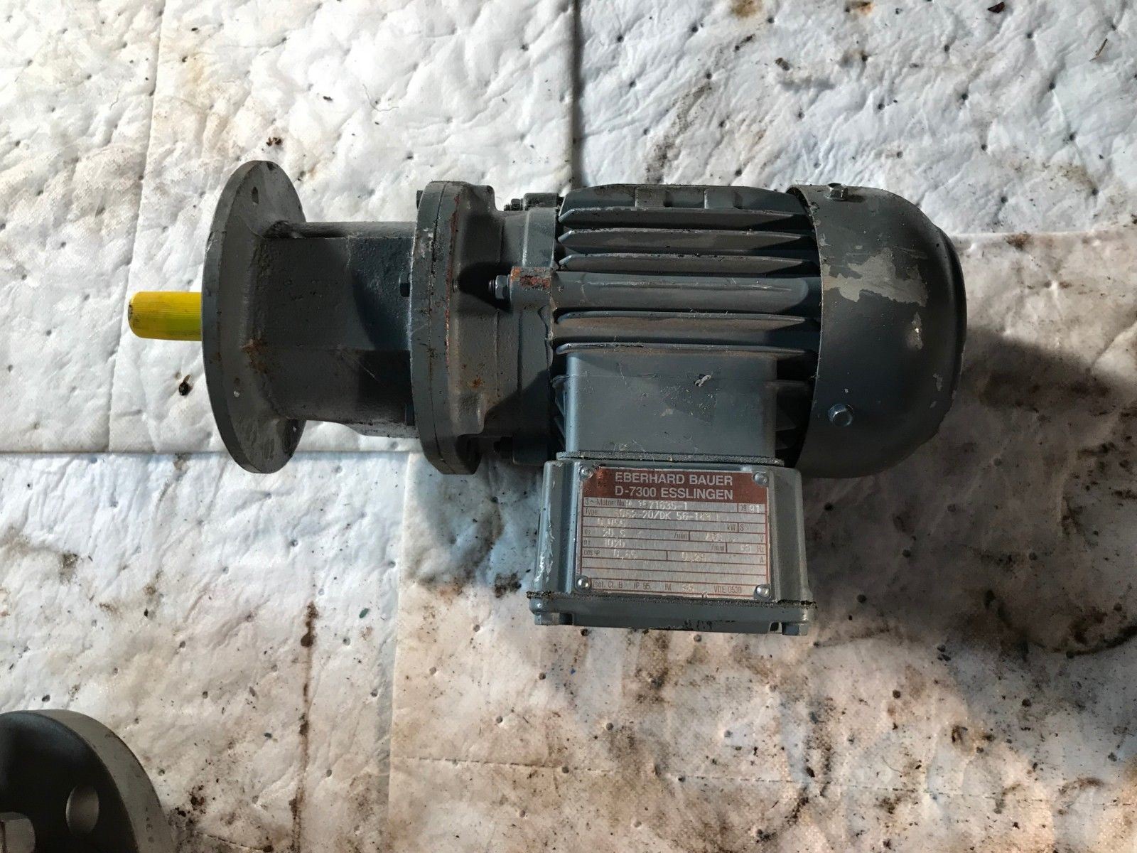 bauer gear motor gmbh esslingen am neckar Eberhard Bauer D-7300 Esslingen G062-20 DK 56-143 L GEARBOX/MOTOR – Hydraulic Junkyard